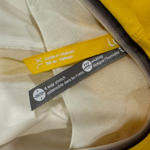 Women’s Lolé XL Yellow stretch workout tank top - Picture 5 of 7